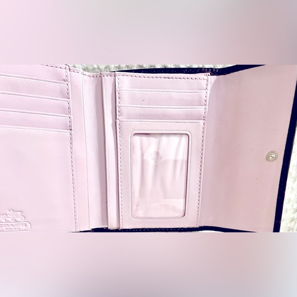 Authentic coach, wallet for women new without tags - Picture 3 of 3